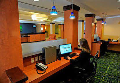 Hotel Fairfield & 3*